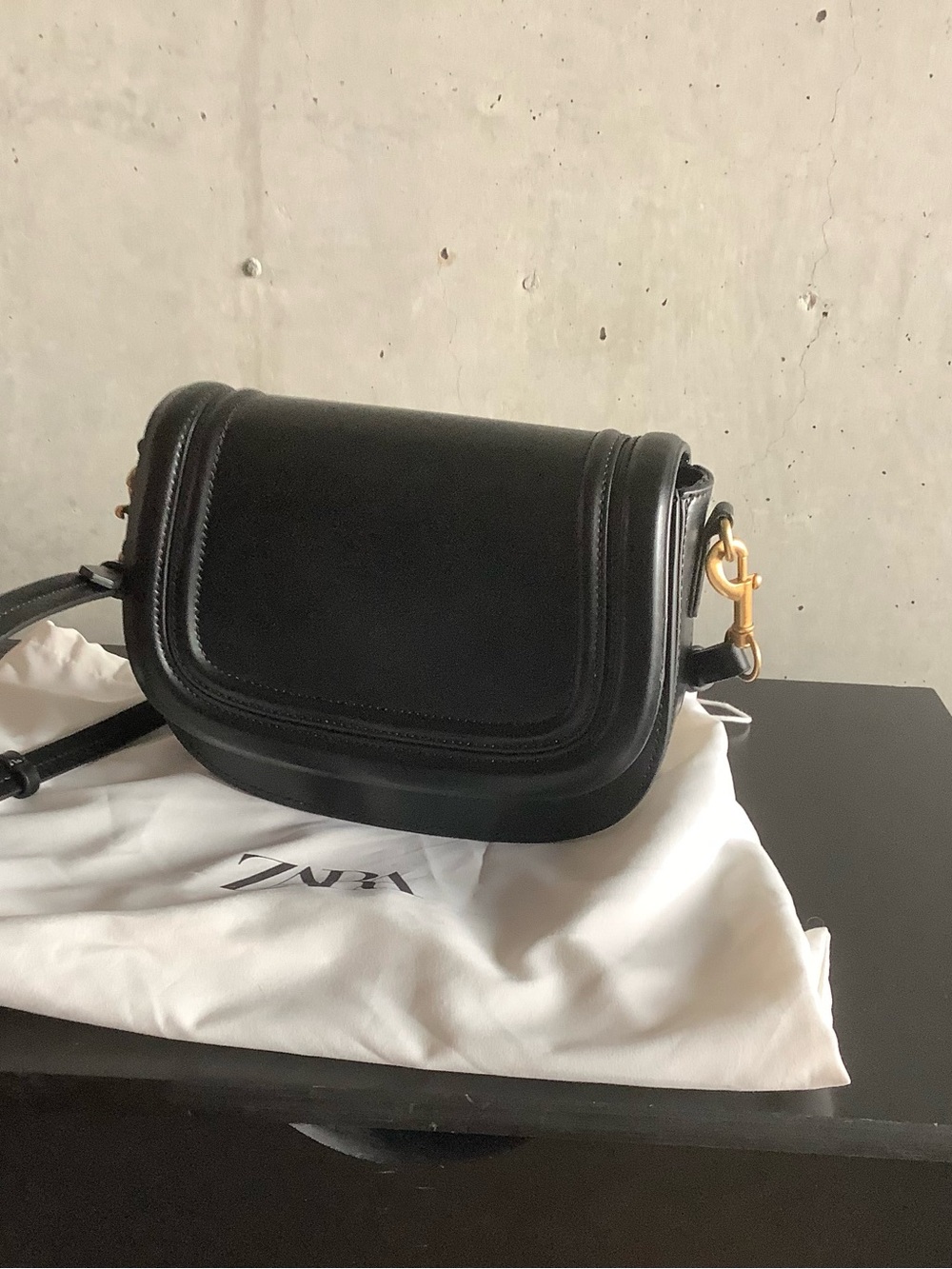 Zara Black Crossbody Saddle Bag - Picture 6 of 13